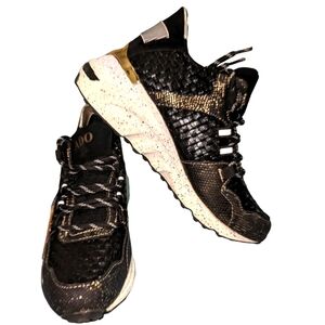 Vlado women's Cleo fashion Sneaker